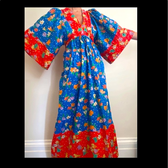 😍VINTAGE😍 Sz Small Caftan from the “Young Innocent” Collection by “Arpej… - Picture 5 of 7